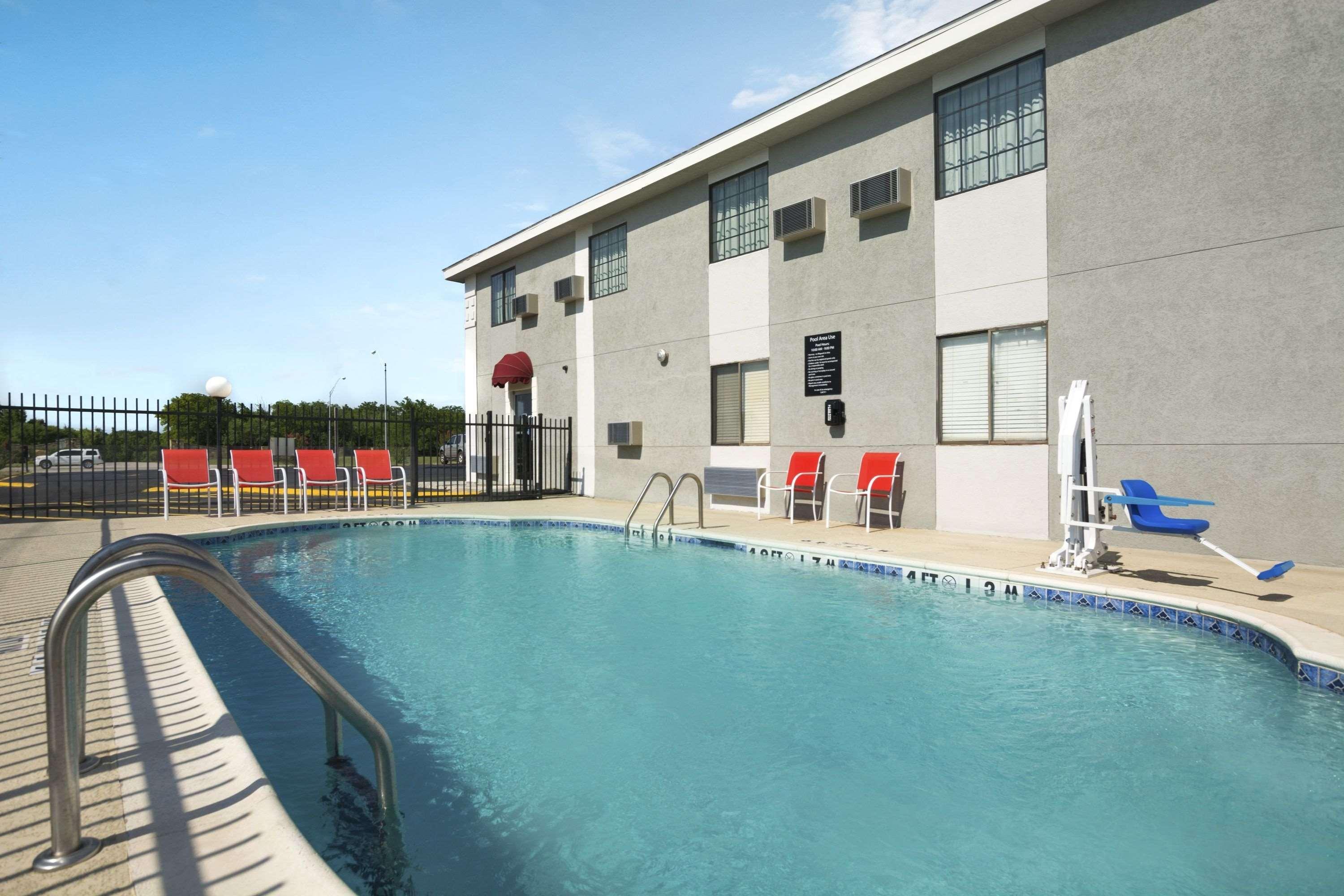 Super 8 By Wyndham
